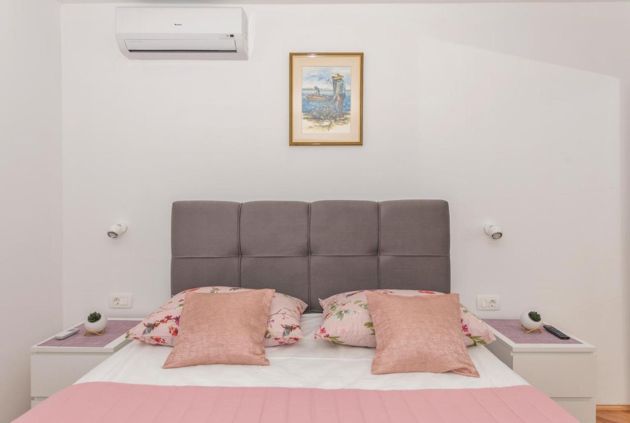 Apartment Strawberry Makarska Exteriör bild