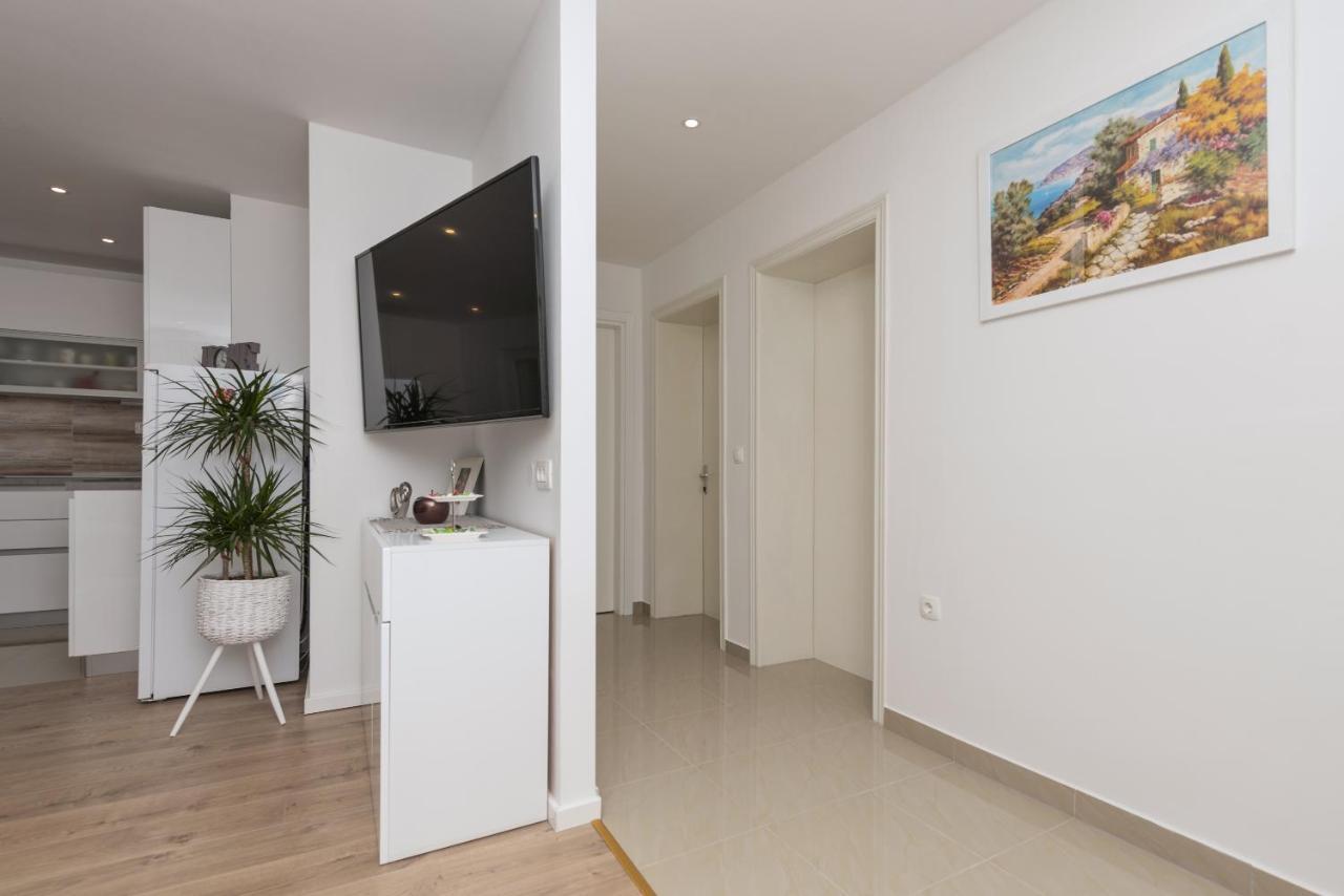 Apartment Strawberry Makarska Exteriör bild