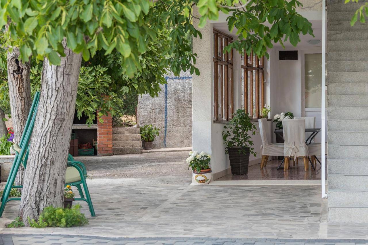 Apartment Strawberry Makarska Exteriör bild